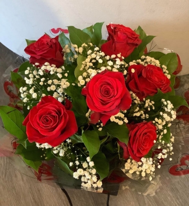 Six Red Roses